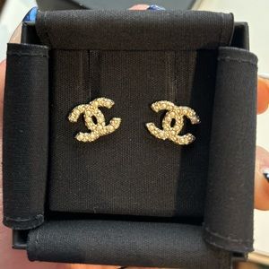 Chanel CC Logo Pearl Earrings